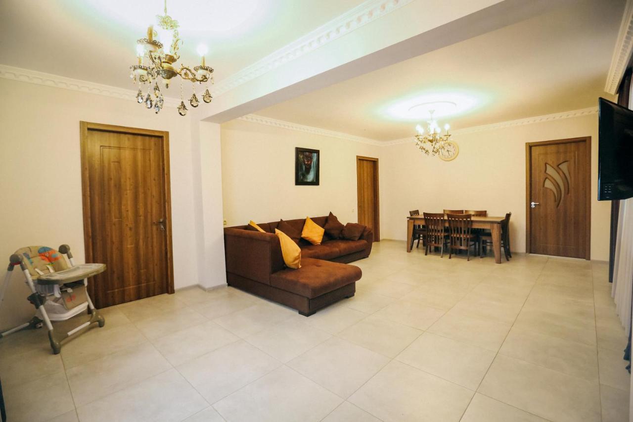 Bebo Babu Guest House Kutaisi Exterior foto